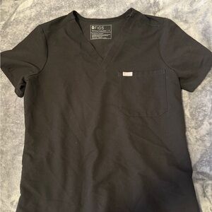 CATARINA ONE POCKET SCRUB TOP (small) FIGS